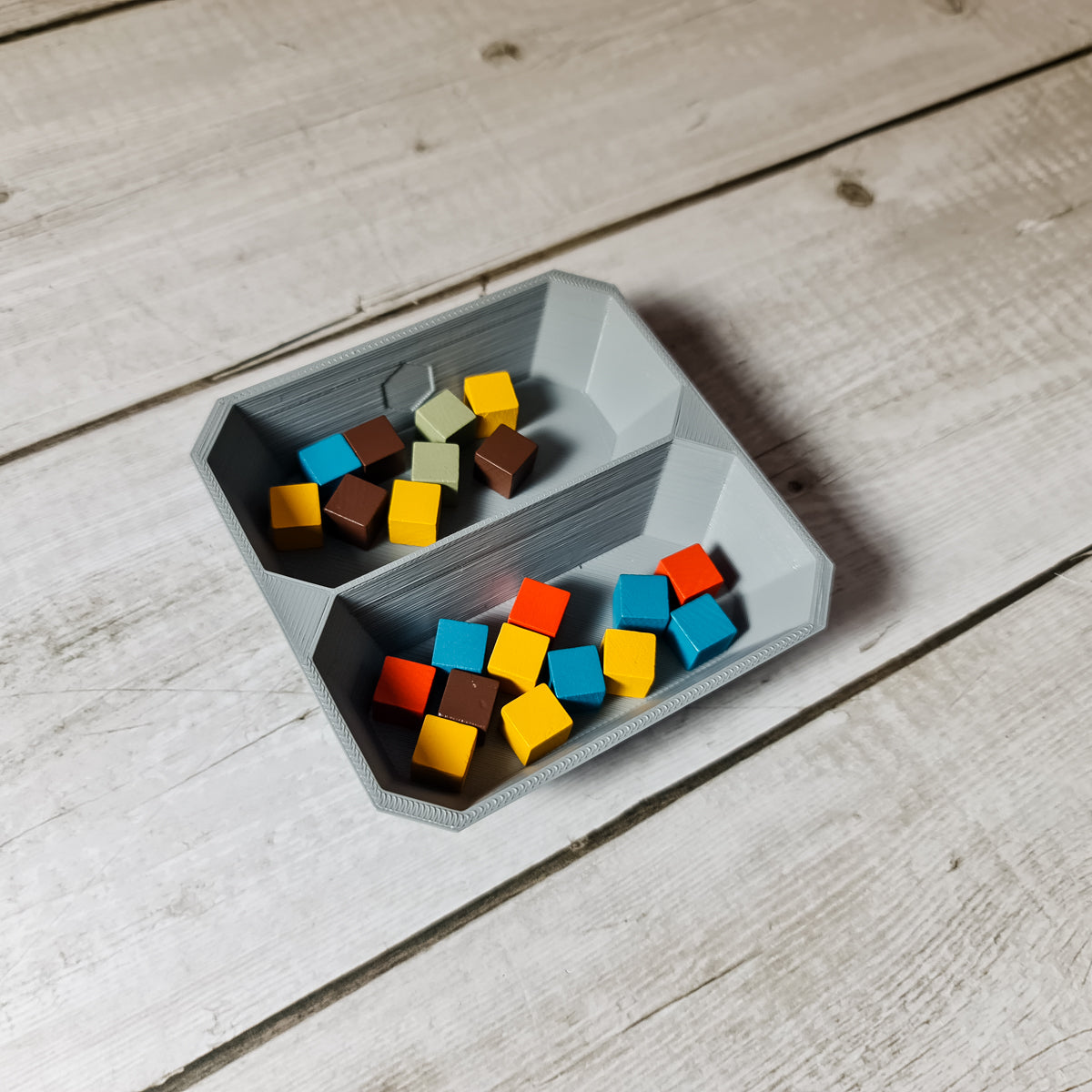 OCTA TRAY - 2 OCTAGONAL PARTITIONS